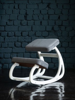 Балансирующий коленный стул Конёк Горбунёк (Белый) в Шадринске - shadrinsk.ok-mebel.com | фото 2