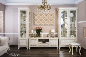 Витрина одностворчатая Патрисия (крем корень глянец) в Шадринске - shadrinsk.ok-mebel.com | фото 3